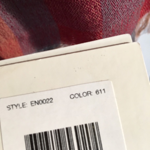 Echo red/grey tone long scarf - Picture 9 of 11